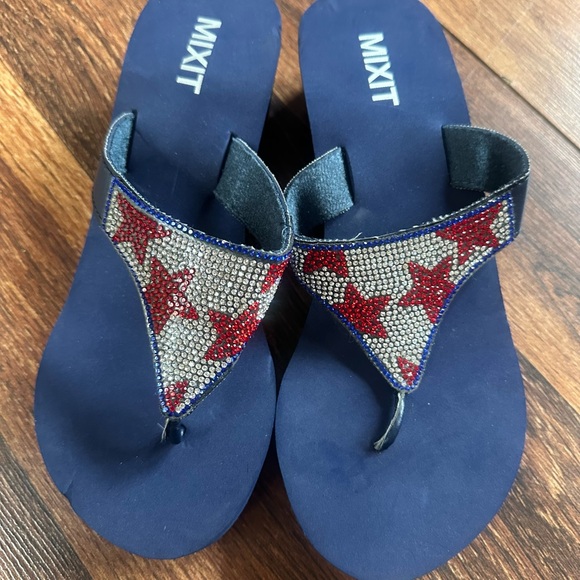 Mixit Women's Navy and Red Star Sandals - Picture 2 of 9